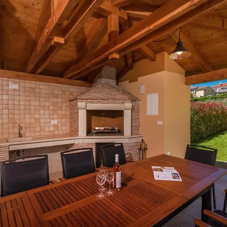 Gorgeous With Shared Heated Pool Pensionat