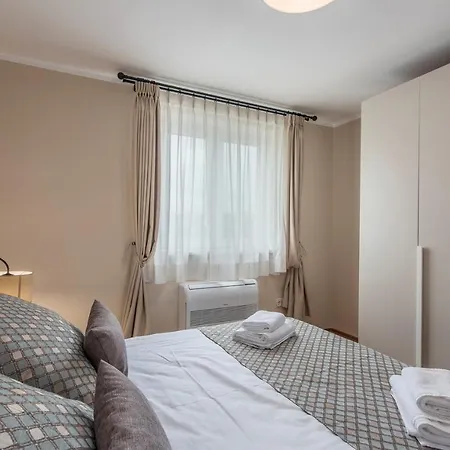 Gasthuis Gorgeous With Shared Heated Pool