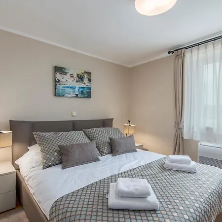Gasthuis Gorgeous With Shared Heated Pool Musalez