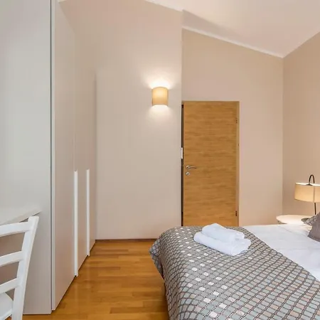 Gorgeous With Shared Heated Pool